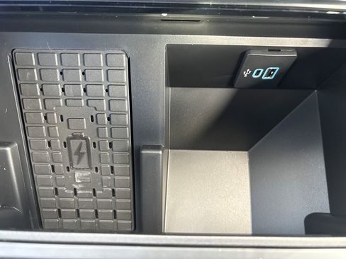 New 2026 Ford F250 Platinum w/ Tremor Off-Road Package image 25