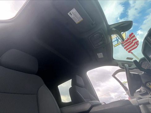 Used 2021 Chevrolet Silverado 1500 Custom Trail Boss w/ Safety Confidence Package AWD/4WD image 29