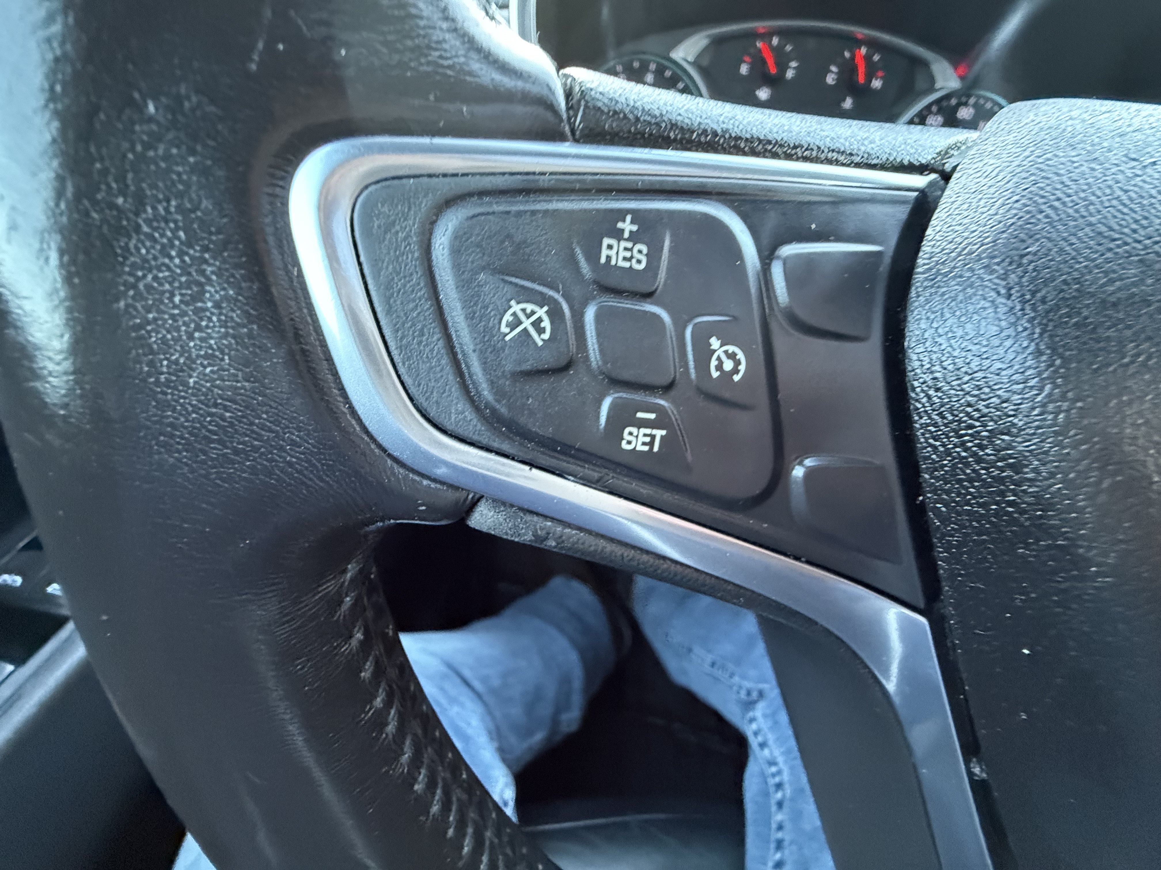 Used 2019 Chevrolet Equinox LT AWD/4WD image 26