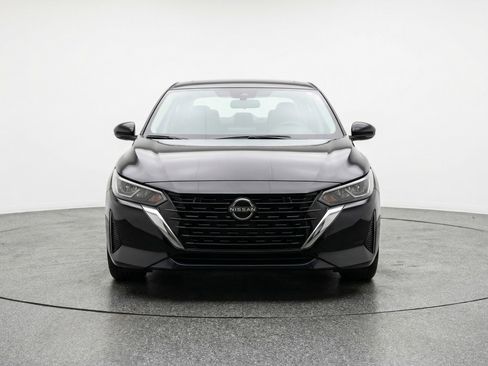 Used 2025 Nissan Sentra SV FWD image 2