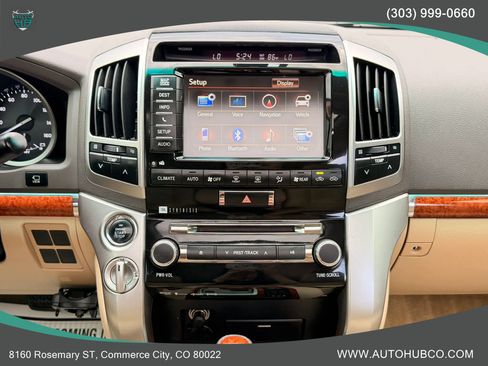 Used 2015 Toyota Land Cruiser AWD/4WD image 23