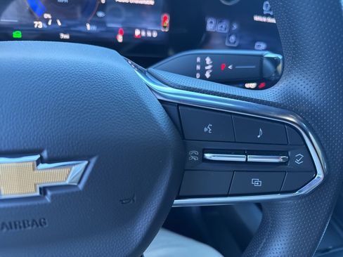 New 2026 Chevrolet Equinox EV LT image 23