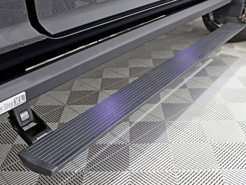 Used 2021 RAM 2500 Laramie w/ Night Edition image 13