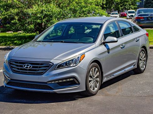 Used 2016 Hyundai Sonata Sport w/ Option Group 02 FWD image 3