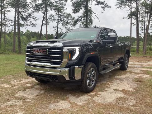 New 2026 GMC Sierra 2500 SLT w/ SLT Premium Package AWD/4WD image 1