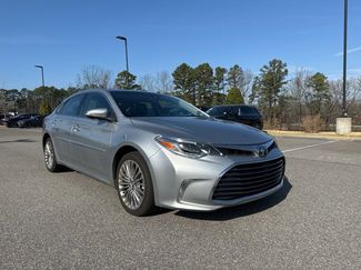 Used 2017 Toyota Avalon Limited video 2
