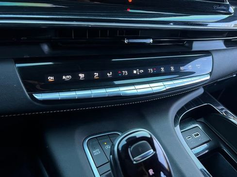 Used 2021 Cadillac Escalade ESV Sport w/ Driver Assist Tech Package image 32