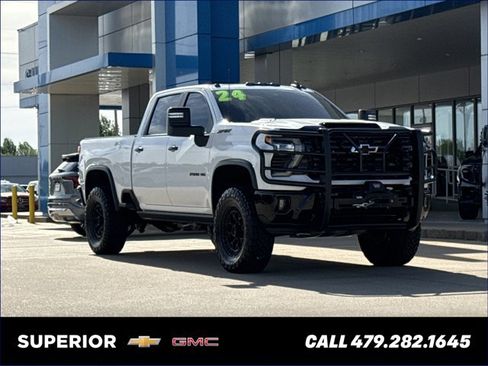 Used 2024 Chevrolet Silverado 2500 ZR2 w/ Technology Package AWD/4WD image 1