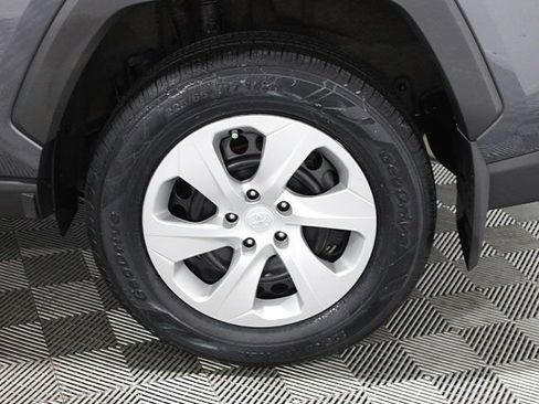 Used 2023 Toyota RAV4 LE FWD image 17