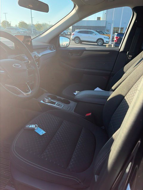 Used 2023 Ford Escape Active AWD/4WD image 14