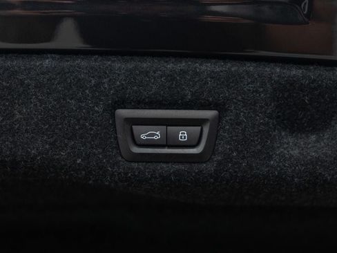 Used 2026 BMW 530i xDrive AWD/4WD image 33