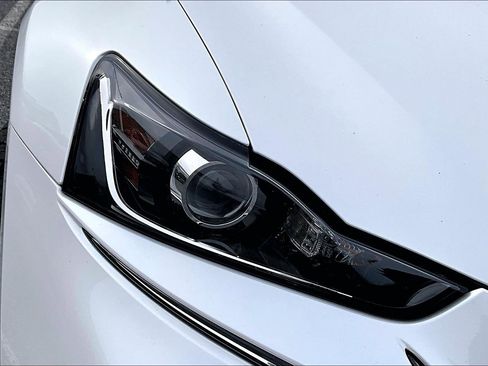 Used 2017 Lexus IS 300 AWD image 32