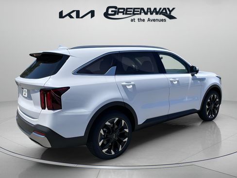 Used 2025 Kia Sorento SX FWD image 4