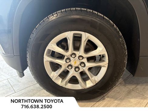 Used 2020 Chevrolet Traverse LS image 13