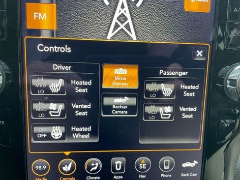 Used 2020 RAM 1500 Laramie image 10