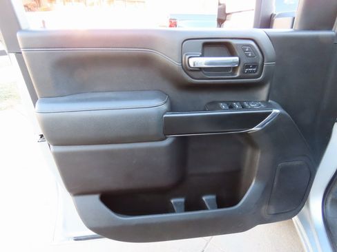 Used 2022 Chevrolet Silverado 2500 LTZ image 23