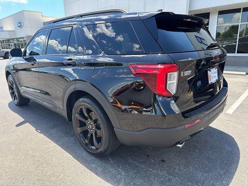 Used 2023 Ford Explorer ST-Line RWD image 3