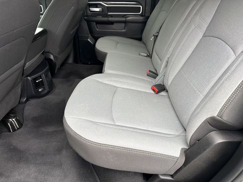 Used 2024 RAM 2500 Big Horn w/ Bed Utility Group image 21