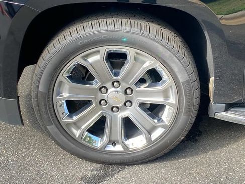 Used 2017 Chevrolet Tahoe Premier AWD/4WD image 6