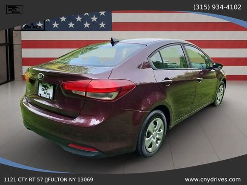 Used 2018 Kia Forte LX FWD image 5