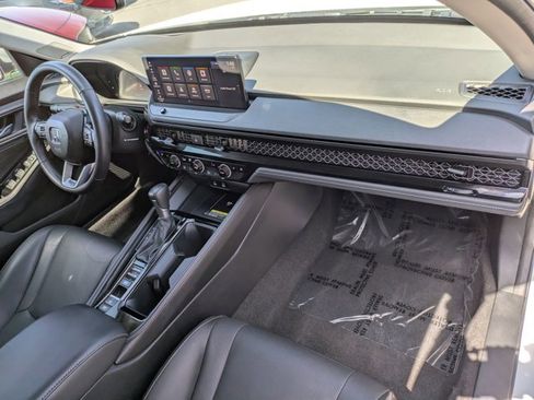 Used 2023 Honda Accord Touring image 20