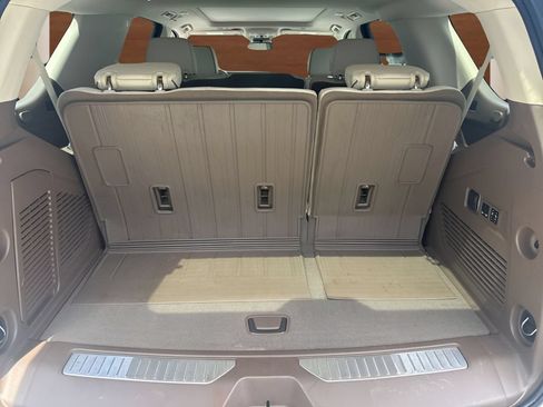 Used 2023 GMC Yukon Denali w/ LPO, Floor Liner Package AWD/4WD image 12
