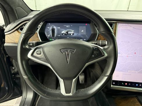 Used 2017 Tesla Model X 75D AWD/4WD image 11