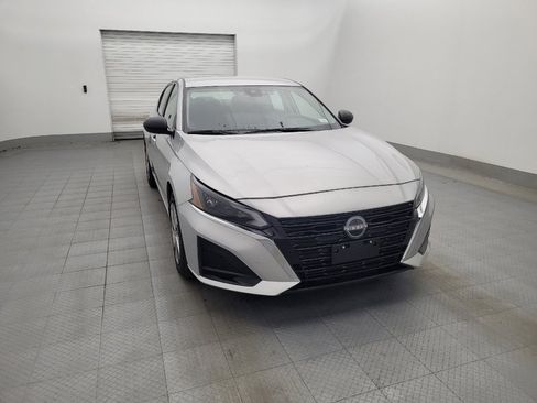 Used 2024 Nissan Altima 2.5 S image 14