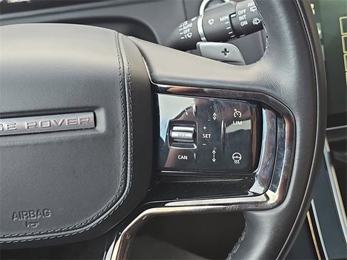 Used 2025 Land Rover Range Rover Velar Dynamic SE image 18