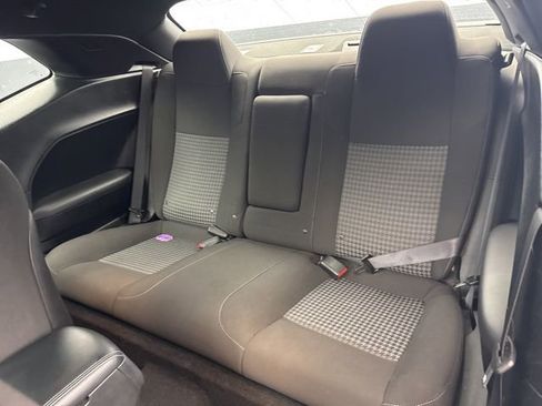 Used 2022 Dodge Challenger GT image 31