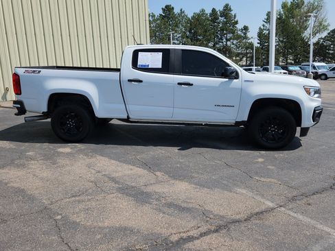 Used 2022 Chevrolet Colorado Z71 AWD/4WD image 12