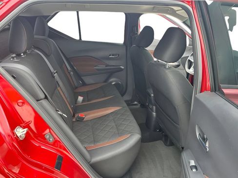 Used 2020 Nissan Kicks SR FWD image 27