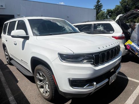 Used 2022 Jeep Wagoneer Series II AWD/4WD image 1