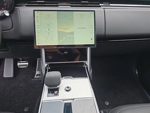 New 2025 Land Rover Range Rover SE image 20