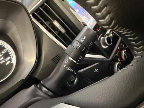 Used 2022 Subaru Forester Limited image 17