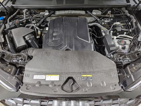 Certified 2025 Audi Q5 Prestige image 32