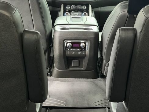 Used 2023 GMC Yukon XL Denali w/ Denali Reserve Package AWD/4WD image 19