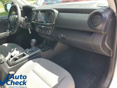 Used 2022 Toyota Tacoma SR RWD image 12