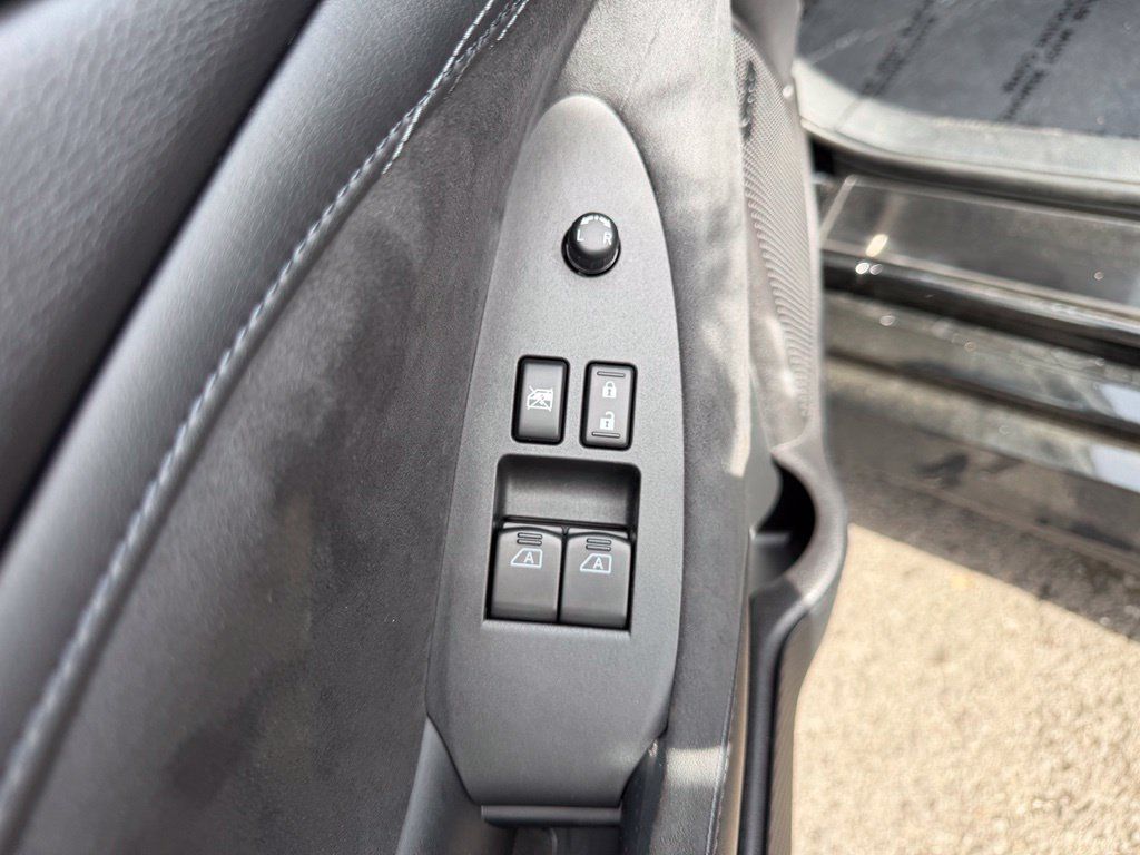 Used 2024 Nissan Z Performance w/ Floor Mat Package RWD image 13
