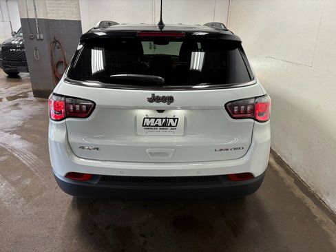 Used 2025 Jeep Compass Limited AWD/4WD image 8