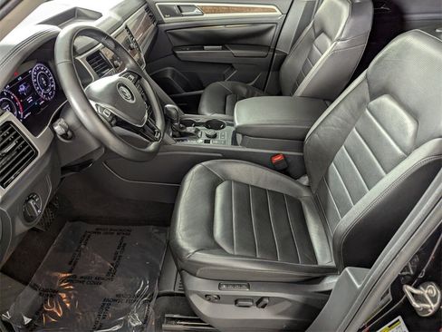 Used 2019 Volkswagen Atlas SEL Premium image 10