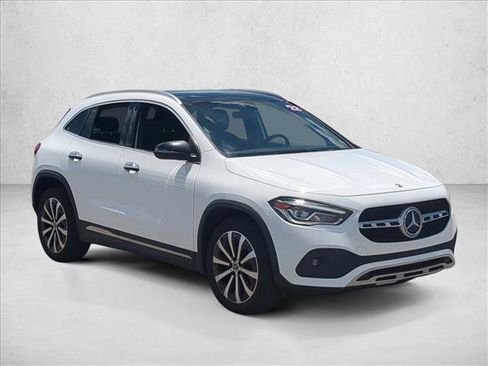 Used 2022 Mercedes-Benz GLA 250 4MATIC image 3