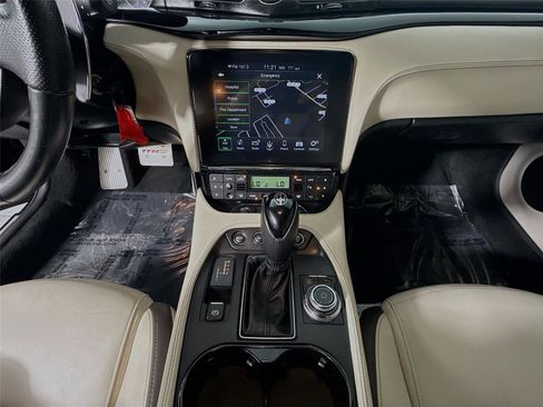 Used 2018 Maserati GranTurismo Sport image 20