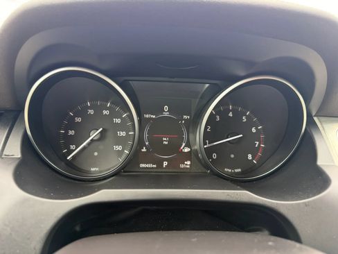 Used 2017 Land Rover Range Rover Evoque SE AWD/4WD image 24