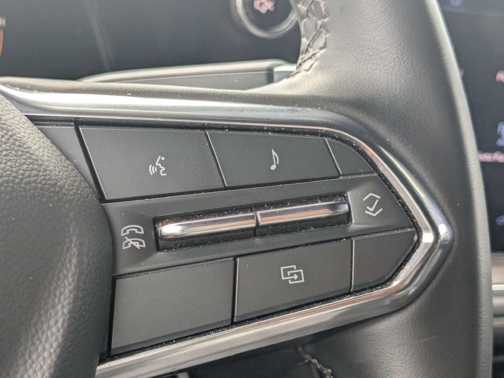 Used 2025 Chevrolet Tahoe LT AWD/4WD image 33