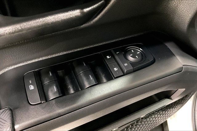 Certified 2025 Toyota Tacoma SR5 AWD/4WD image 41
