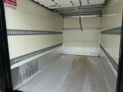 Used 2017 Chevrolet Express 3500 RWD image 25