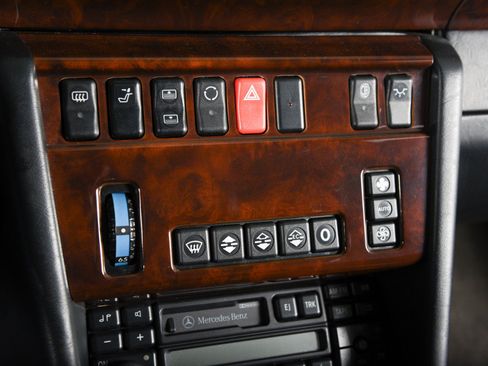 Used 1994 Mercedes-Benz E 500 Sedan image 20