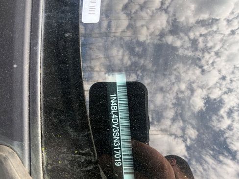 Used 2025 Nissan Altima 2.5 SV FWD image 10