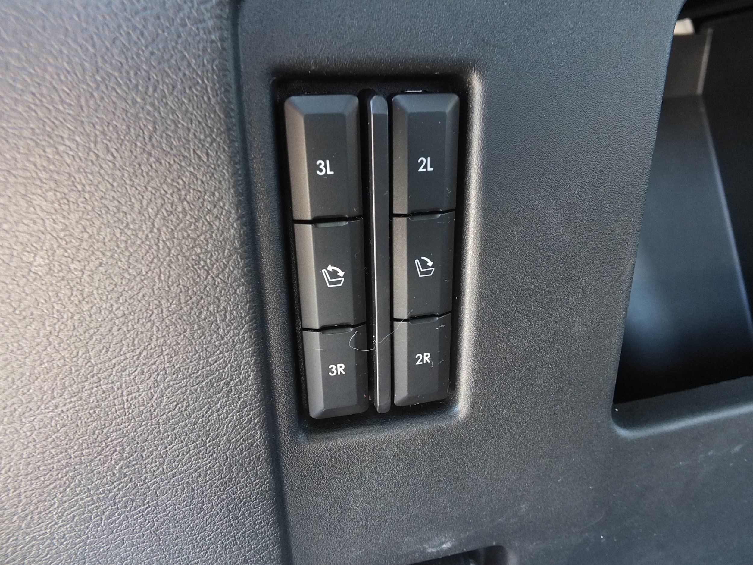 Used 2022 Lincoln Navigator L Black Label AWD/4WD image 19